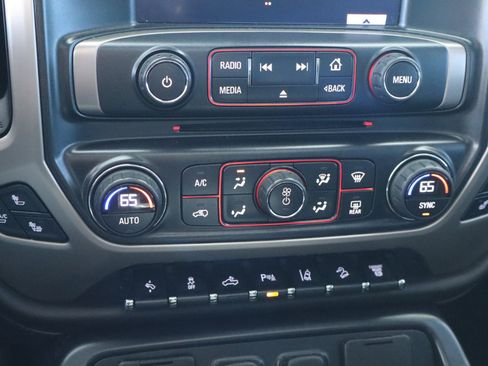 Used 2015 GMC Sierra 3500 Denali w/ Duramax Plus Package image 22