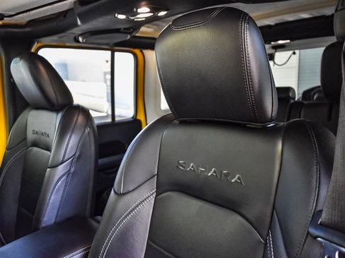 Used 2021 Jeep Wrangler Unlimited Sahara image 23