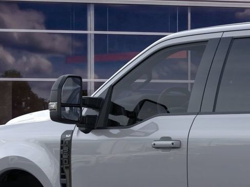 New 2026 Ford F350 XLT w/ XLT Premium Package AWD/4WD image 21