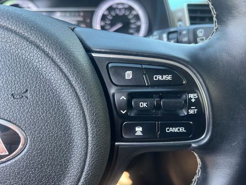 Used 2018 Kia Niro EX w/ EX Premium Package image 61