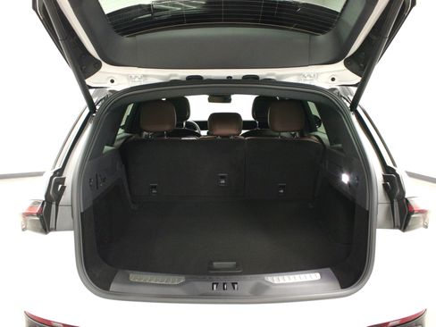 New 2026 Lincoln Nautilus Reserve image 13