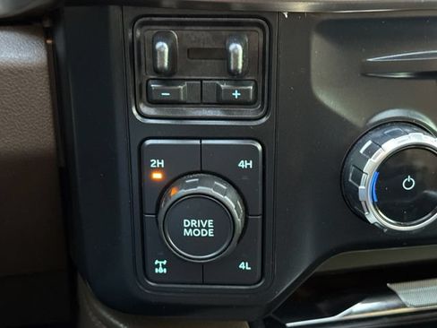 Used 2024 Ford F250 King Ranch w/ FX4 Off-Road Package AWD/4WD image 28