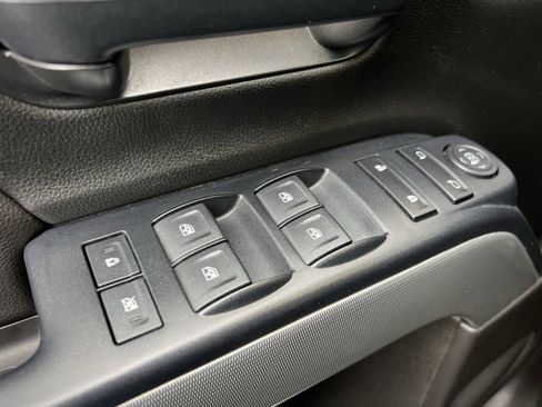 Used 2018 Chevrolet Silverado 1500 LT w/ All Star Edition image 49