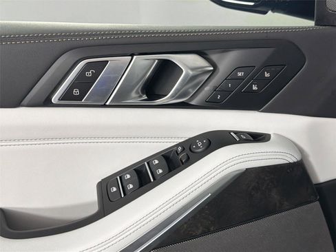 New 2026 BMW X5 xDrive50e w/ M Sport Package AWD/4WD image 17