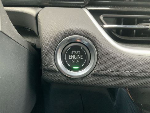 Used 2025 Chevrolet TrailBlazer LT w/ Convenience Package image 33