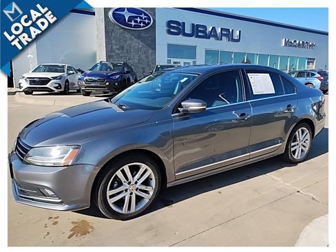 Used 2017 Volkswagen Jetta SEL image 2
