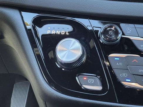 New 2026 Chrysler Voyager LX FWD image 21