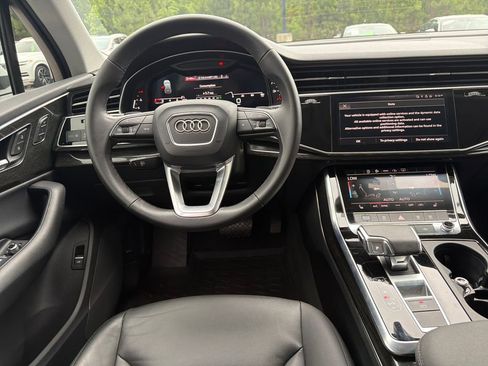 Used 2022 Audi Q7 2.0T Premium w/ Convenience Package AWD/4WD image 2