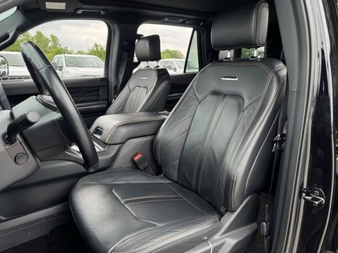 Used 2023 Ford Expedition Platinum image 27