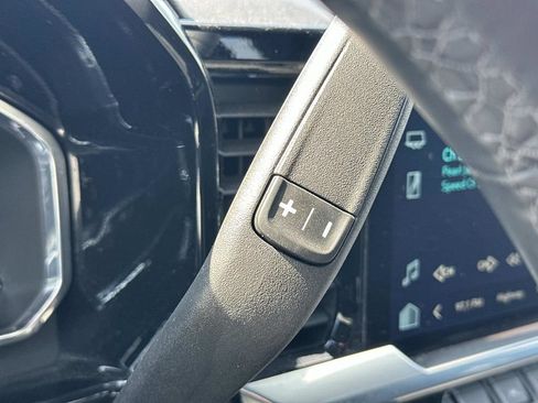 Used 2024 Chevrolet Silverado 1500 LT AWD/4WD image 24