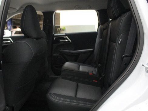 New 2026 Mitsubishi Outlander ES image 24