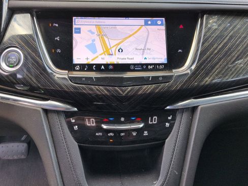 Used 2023 Cadillac XT6 Premium Luxury w/ Technology Package image 18