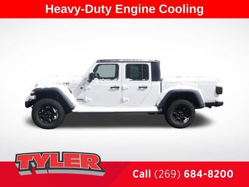 Used 2022 Jeep Gladiator Mojave w/ Cold Weather Group AWD/4WD image 4