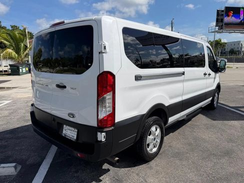 Used 2022 Ford Transit 350 XLT RWD image 5