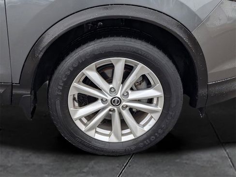 Certified 2019 Nissan Rogue Sport SV w/ Technology Package image 11