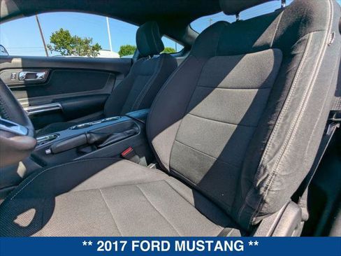 Used 2017 Ford Mustang Coupe RWD image 20