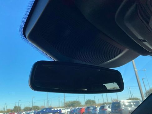 Used 2020 Ford Explorer ST w/ Premium Technology Package image 27