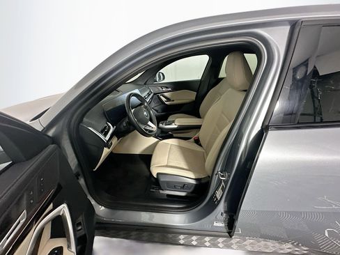 Used 2025 BMW X2 xDrive28i image 13