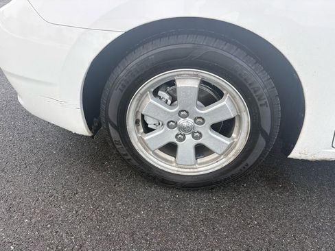 Used 2005 Toyota Prius image 12