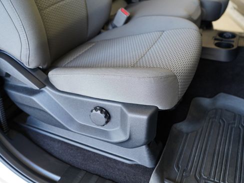 Used 2016 Ford F150 XLT w/ Equipment Group 301A Mid image 29