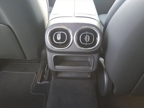 New 2026 Mercedes-Benz GLC 300 4MATIC image 27