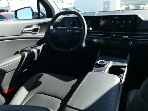 New 2026 Kia Sportage EX image 77
