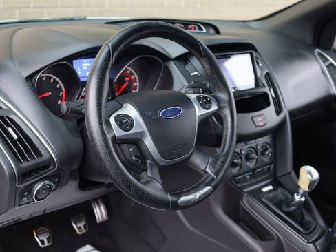 Used 2014 Ford Focus ST image 12