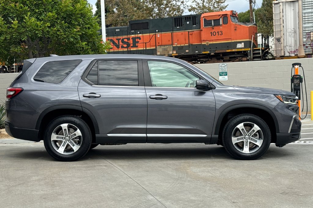 Certified 2023 Honda Pilot EX-L image 8