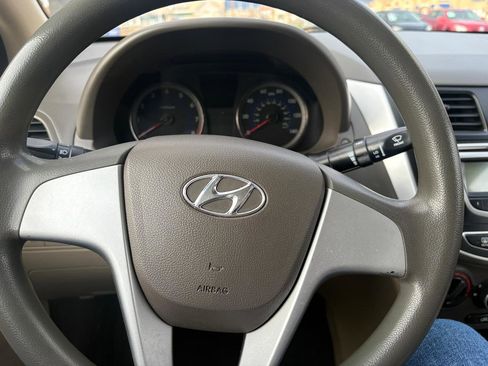 Used 2013 Hyundai Accent GLS image 12