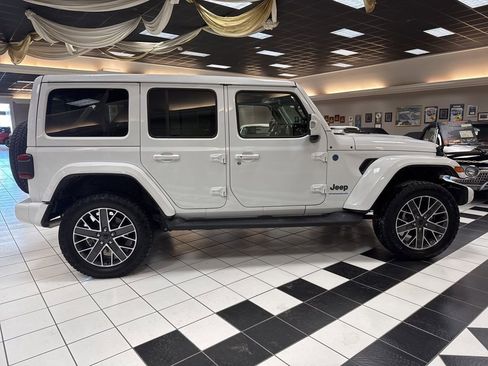 Used 2024 Jeep Wrangler High Altitude image 31
