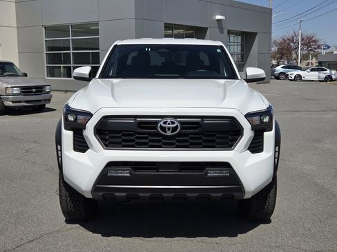 Used 2025 Toyota Tacoma TRD Off-Road AWD/4WD image 14