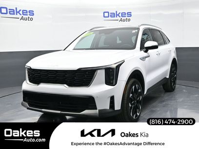 Certified 2025 Kia Sorento EX w/ Panoramic Sunroof Package