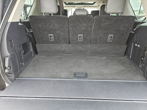 Used 2025 Ford Expedition Active AWD/4WD image 25