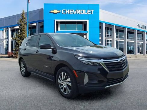 Used 2023 Chevrolet Equinox LT AWD/4WD image 1
