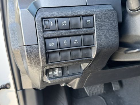 New 2025 Toyota Tacoma TRD Off-Road image 17