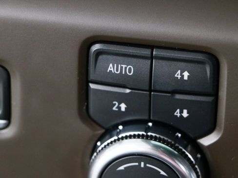 Used 2025 GMC Sierra 1500 Denali AWD/4WD image 22