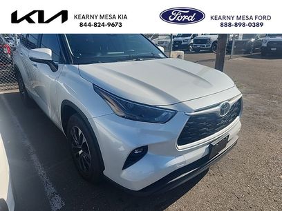 Used 2023 Toyota Highlander XLE