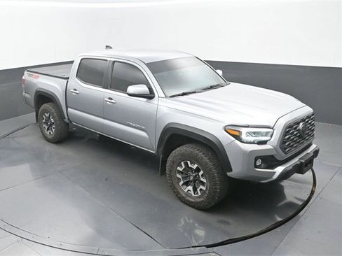 Used 2023 Toyota Tacoma TRD Off-Road image 13
