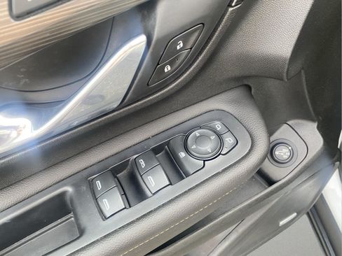 Used 2020 GMC Terrain SLT w/ Preferred Package AWD/4WD image 22