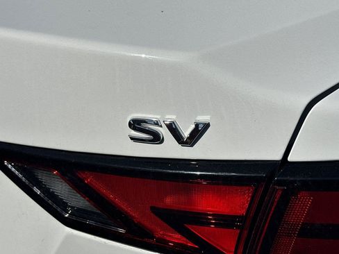 Certified 2024 Nissan Sentra SV FWD image 6