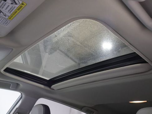 Used 2016 Toyota RAV4 Limited AWD/4WD image 28