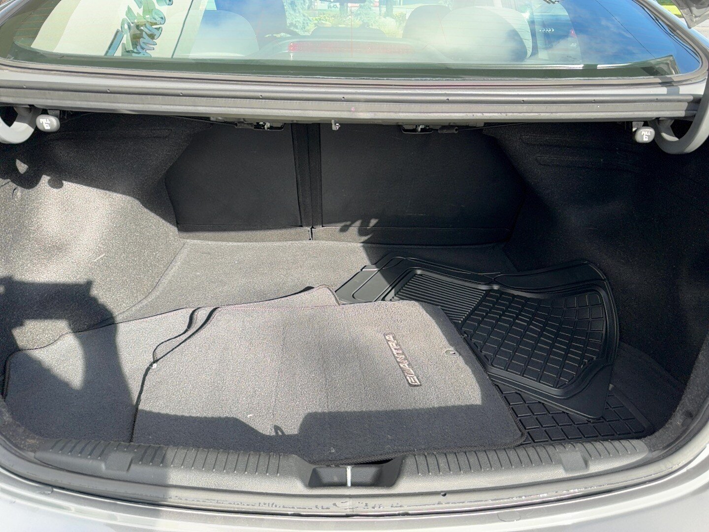 Used 2013 Hyundai Elantra GLS w/ Preferred Pkg FWD image 23