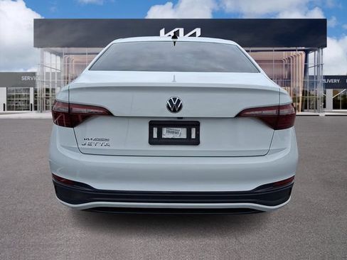 Used 2023 Volkswagen Jetta Sport FWD image 5
