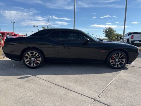 Used 2014 Dodge Challenger SRT8 w/ Harman/Kardon Audio Group image 12