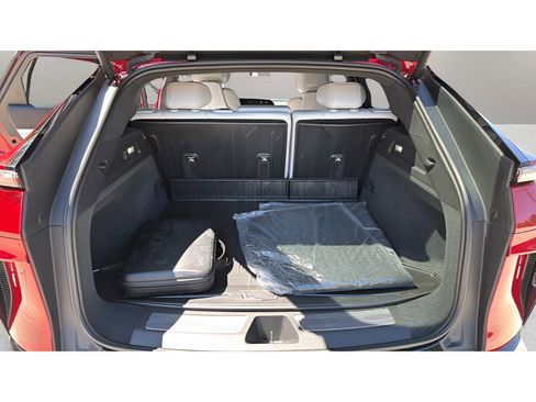 Certified 2024 Cadillac Lyriq Luxury w/ LPO, Floor Liner Package AWD/4WD image 28