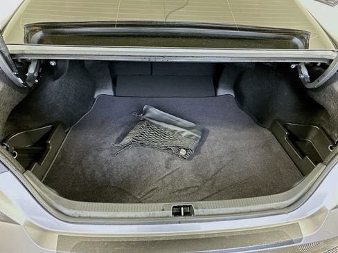 Used 2025 Toyota Camry SE image 26