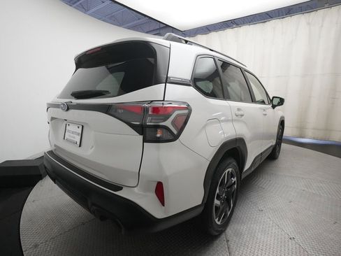 Certified 2025 Subaru Forester Limited w/ Popular Package #1 AWD/4WD image 13
