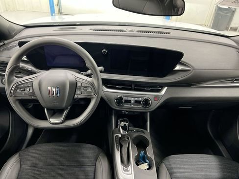 Certified 2024 Buick Envista Preferred image 10