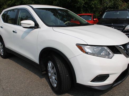 Used 2015 Nissan Rogue S AWD/4WD image 4
