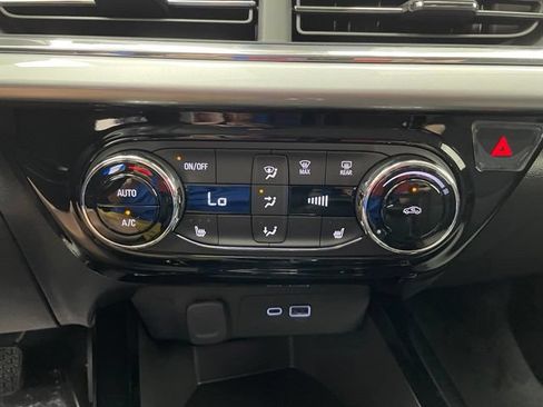 New 2026 Chevrolet Trax LT w/ Driver Confidence Package FWD image 5